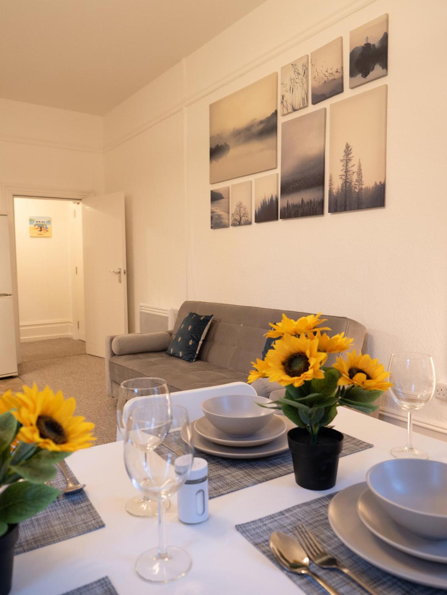 Appartamento Luxury,Location And Convenience Bournemouth Esterno foto