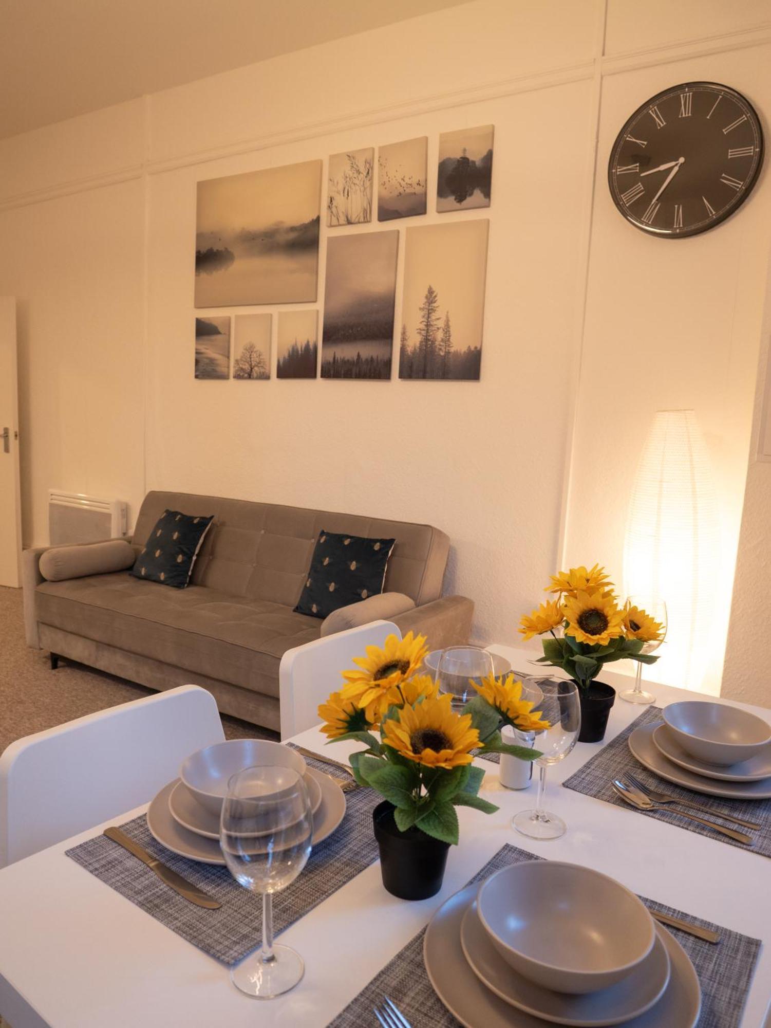 Appartamento Luxury,Location And Convenience Bournemouth Esterno foto