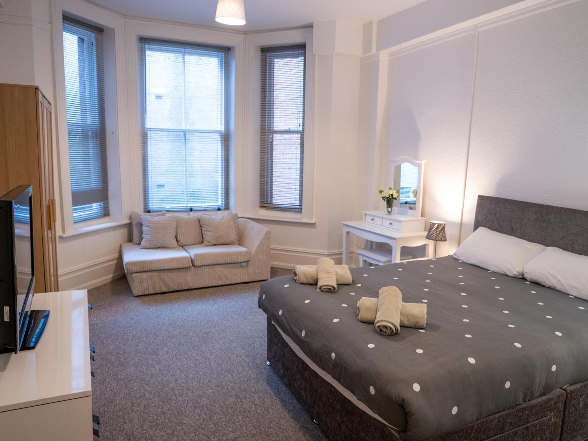 Appartamento Luxury,Location And Convenience Bournemouth Esterno foto
